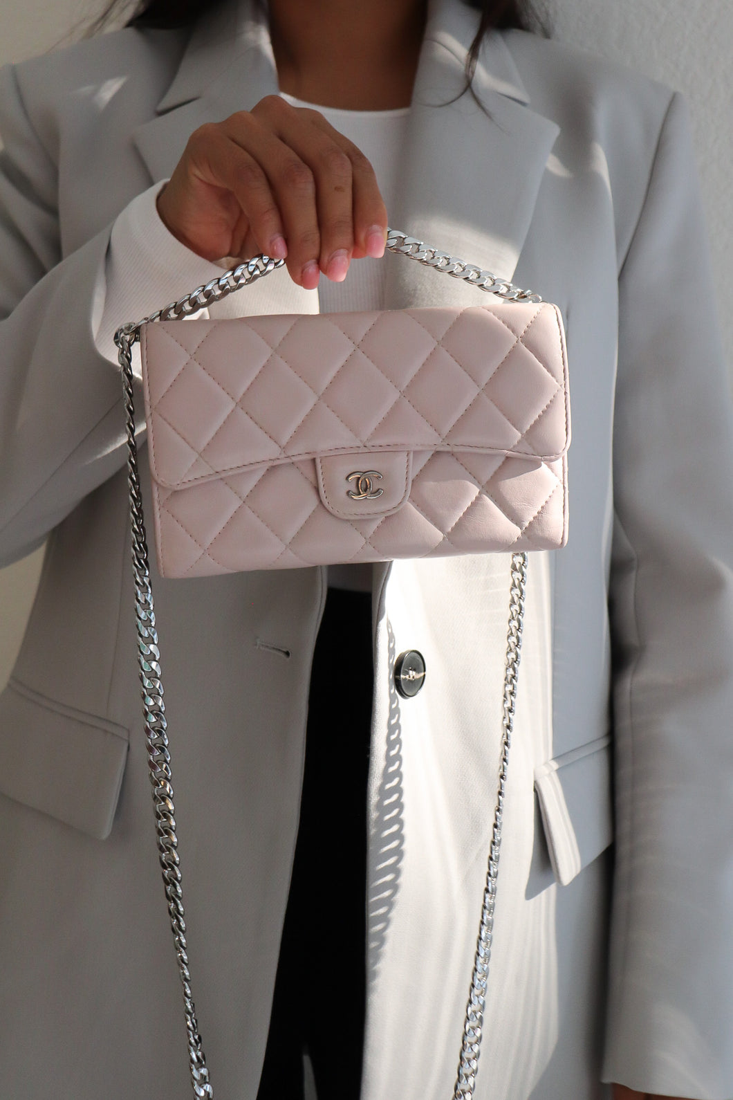 Chanel quilted classic flap wallet -light pink