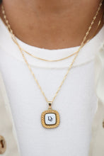 Lade das Bild in den Galerie-Viewer, Dior golden/white necklace in medium
