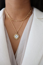 Load image into Gallery viewer, Dior golden/white necklace

