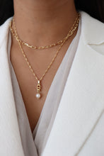 Lade das Bild in den Galerie-Viewer, CD freshwater pearl necklace
