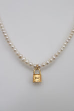 Load image into Gallery viewer, Dior mini lock with freswater pearls
