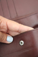 Lade das Bild in den Galerie-Viewer, Chanel classic flap wallet
