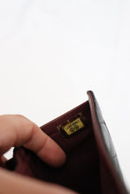 Lade das Bild in den Galerie-Viewer, Chanel classic flap wallet
