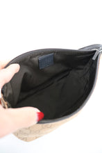 Load image into Gallery viewer, Gucci boat pochette
