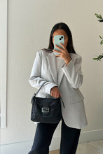 Lade das Bild in den Galerie-Viewer, Fendi zucchino double flap baguette in black
