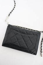 Lade das Bild in den Galerie-Viewer, Chanel classic small wallet

