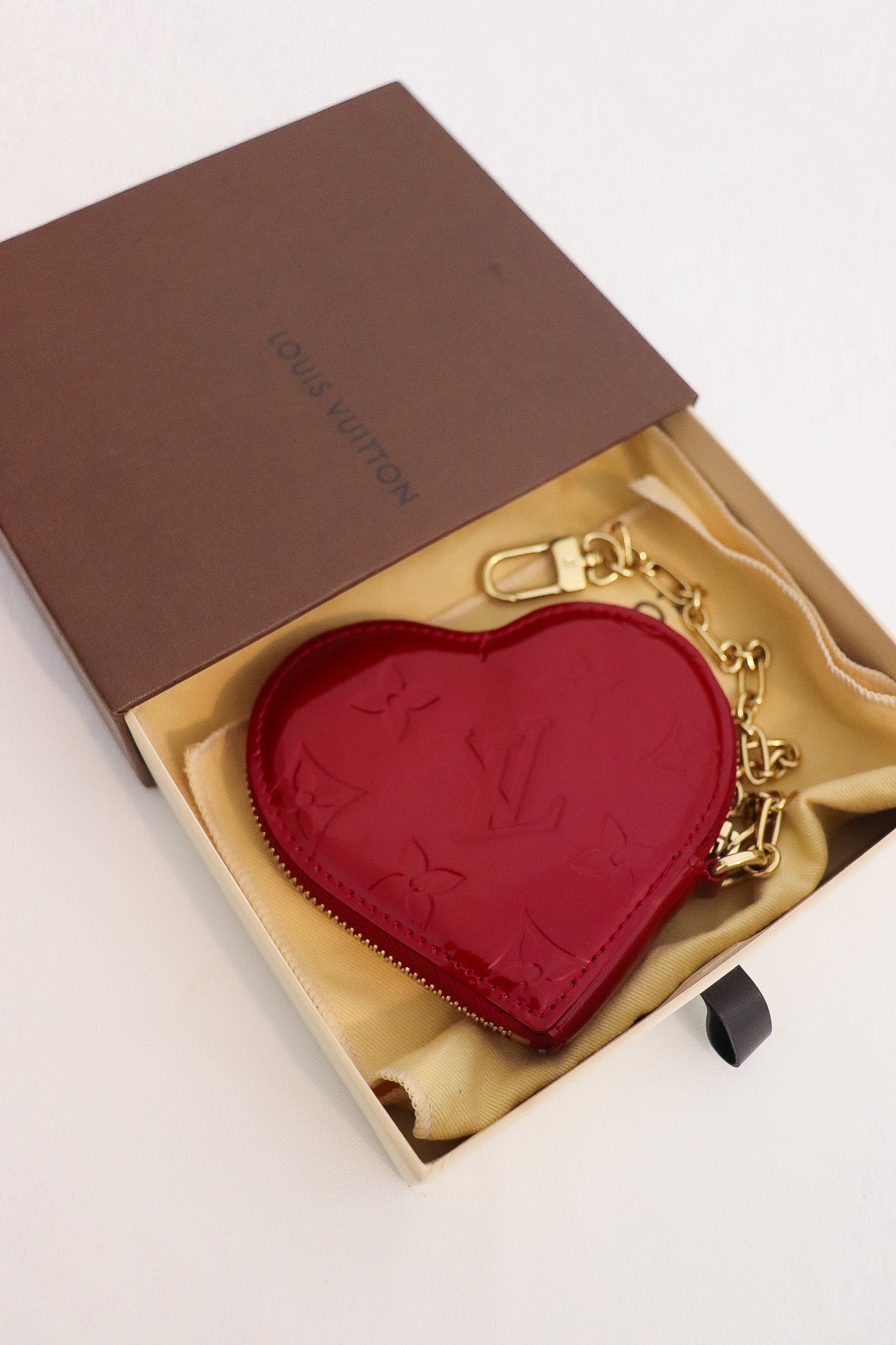 Louis Vuitton vernis heart keypouch – Shop Canela Vintage