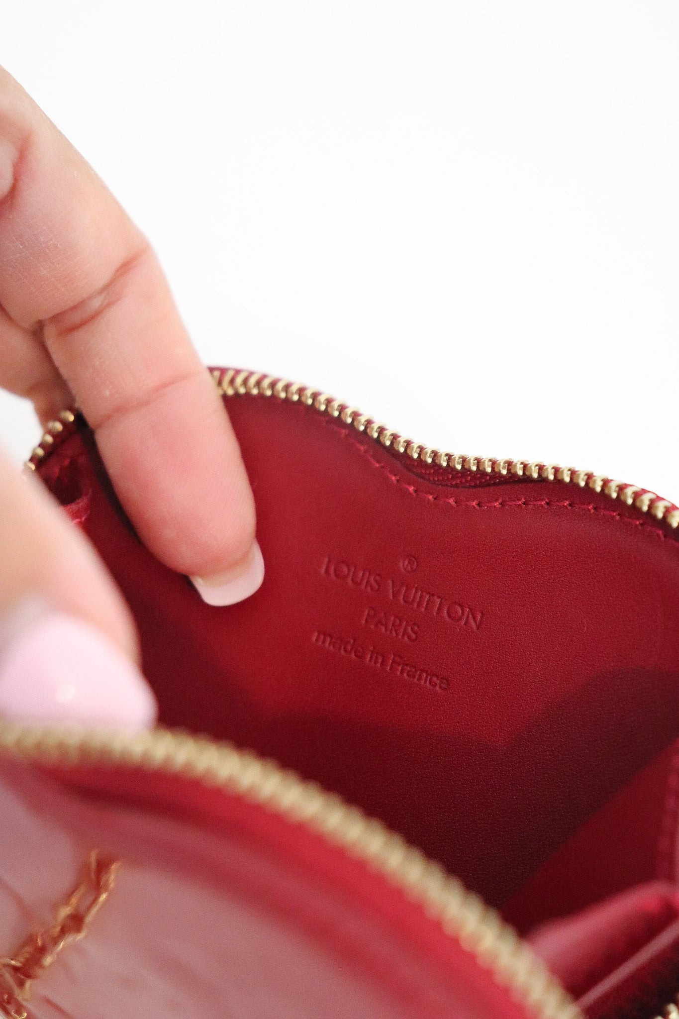 Louis Vuitton Red Monogram Vernis Patent Leather Coin Purse. , Lot  #75021