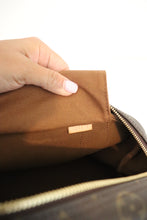 Load image into Gallery viewer, Louis Vuitton montorgueil bag
