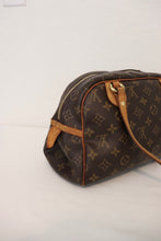 Load image into Gallery viewer, Louis Vuitton montorgueil bag
