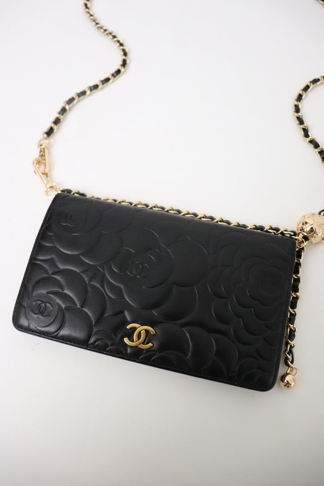 Chanel camellia wallet