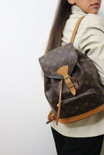 Load image into Gallery viewer, Louis Vuitton Monogram Backpack
