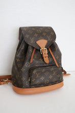 Load image into Gallery viewer, Louis Vuitton Monogram Backpack
