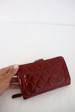 Load image into Gallery viewer, Chanel wallet in red burgundy
