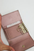 Load image into Gallery viewer, Gucci vintage key wallet
