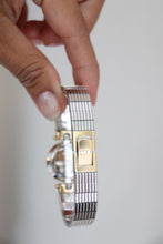 Lade das Bild in den Galerie-Viewer, Dior 1990s Black Dial Round Two Tone Watch
