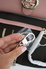 Load image into Gallery viewer, Gucci GG Medium Interlocking Calfskin Shoulder bag in pink - BRAND NEW retails 1599
