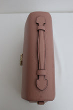 Lade das Bild in den Galerie-Viewer, Gucci GG Medium Interlocking Calfskin Shoulder bag in pink - BRAND NEW retails 1699
