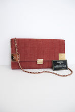 Lade das Bild in den Galerie-Viewer, Chanel denim square quilted bag with chain
