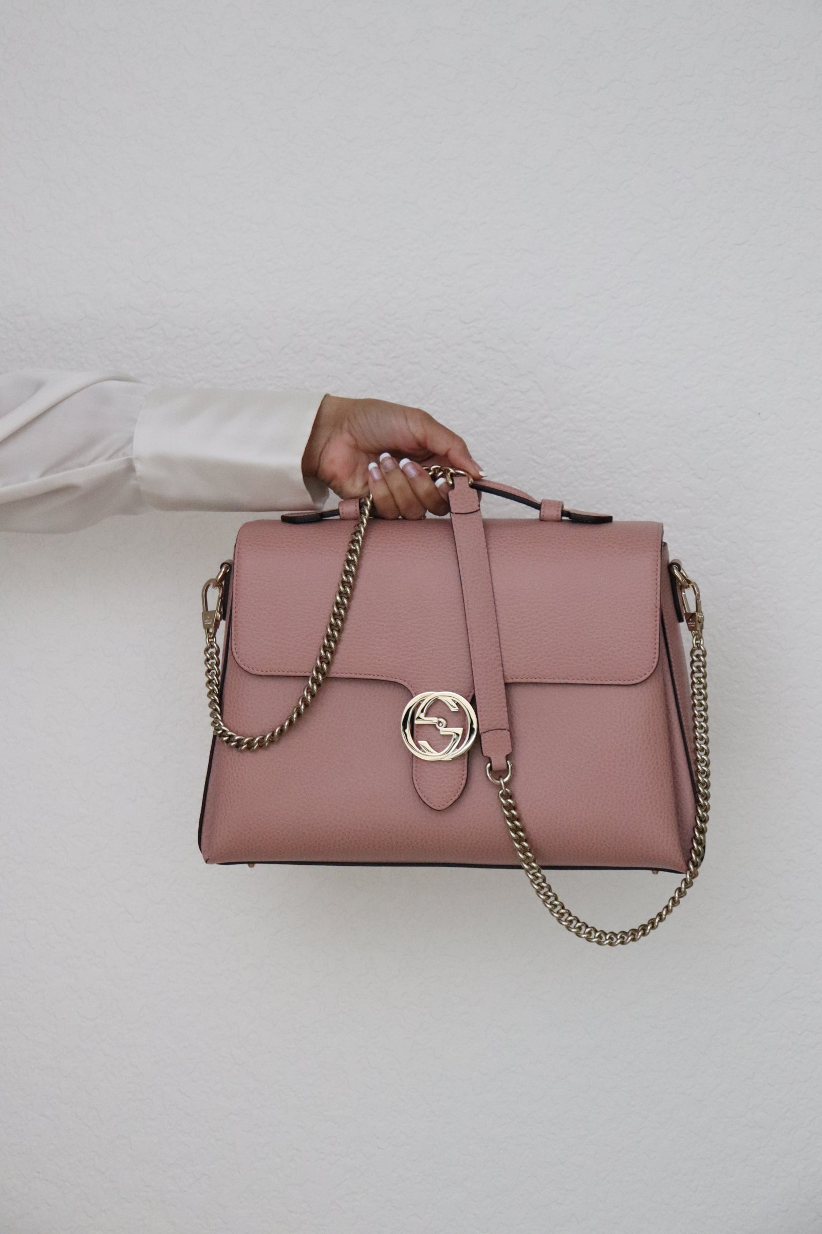 Gucci GG Medium Interlocking Calfskin Shoulder bag in pink BRAND NEW Shop Canela Vintage