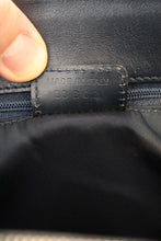 Lade das Bild in den Galerie-Viewer, Dior navy trotter bag
