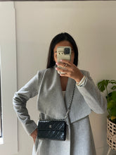 Lade das Bild in den Galerie-Viewer, CHANEL Lambskin Quilted Long Flap Wallet Black
