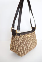 Lade das Bild in den Galerie-Viewer, Dior shoulder bag
