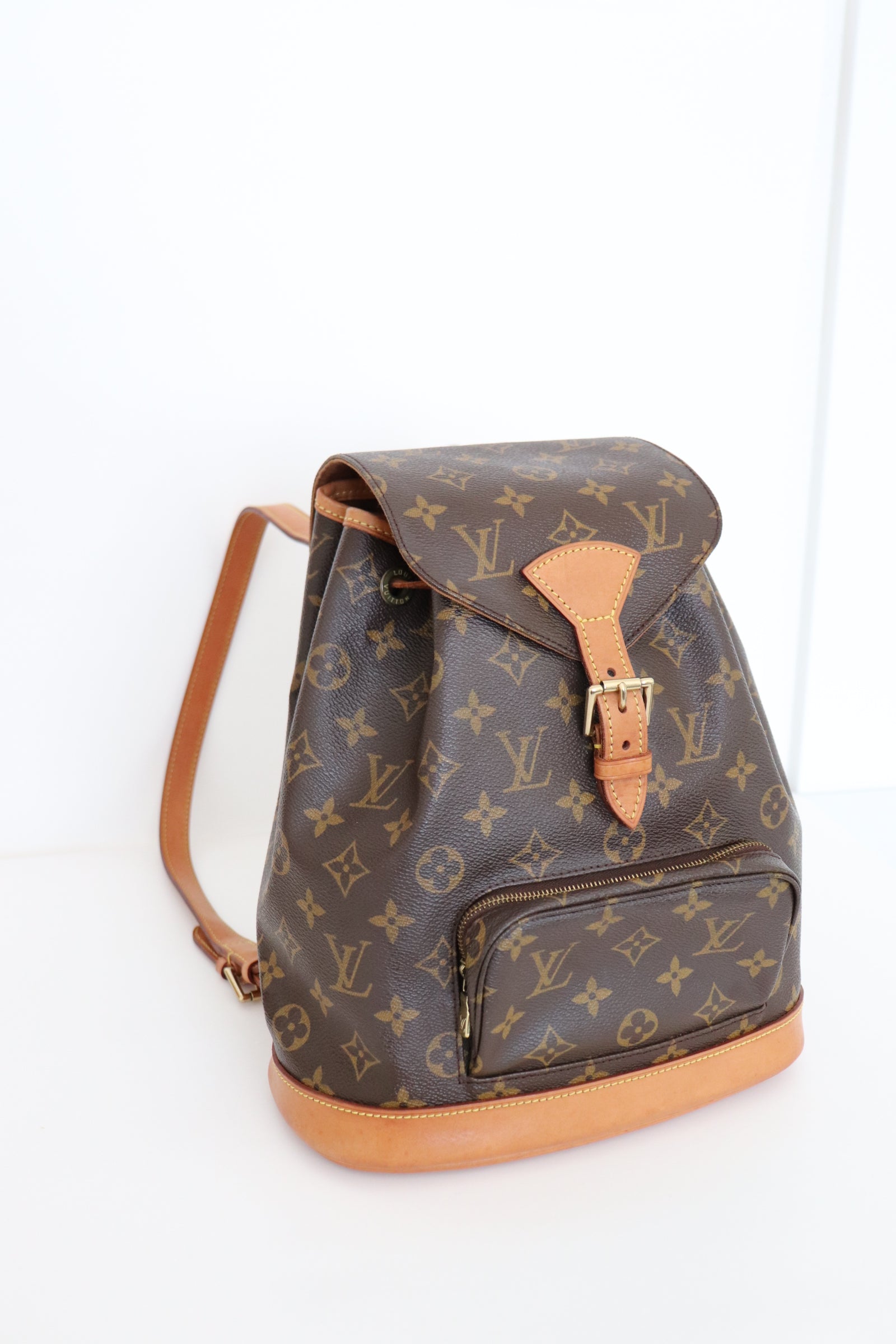 Louis Vuitton Monogram Montsouris MM Backpack Shop Canela Vintage