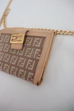 Load image into Gallery viewer, Vintage Fendi wallet
