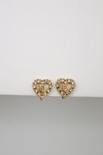 Lade das Bild in den Galerie-Viewer, Dior heart necklace
