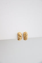 Lade das Bild in den Galerie-Viewer, Christian Dior baguette earrings

