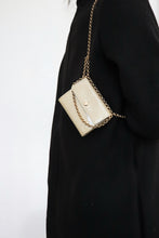 Lade das Bild in den Galerie-Viewer, Vintage Louis Vuitton Dentelle Ludlow wallet
