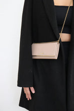 Lade das Bild in den Galerie-Viewer, Prada Saffiano metal bar continental flap wallet
