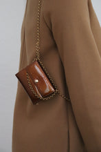 Load image into Gallery viewer, Vintage Louis Vuitton Dentelle Ludlow wallet
