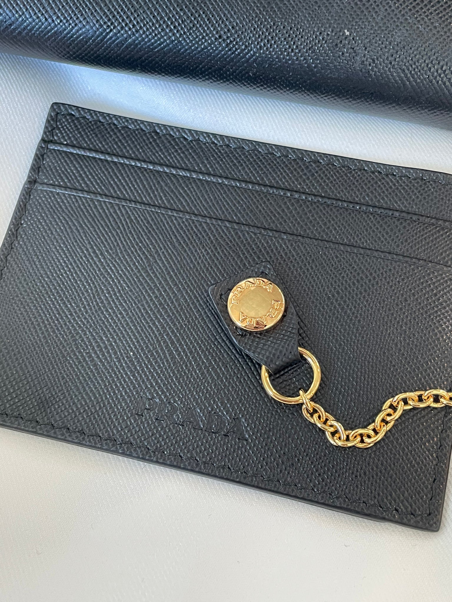 Prada Saffiano wallet – Shop Canela Vintage