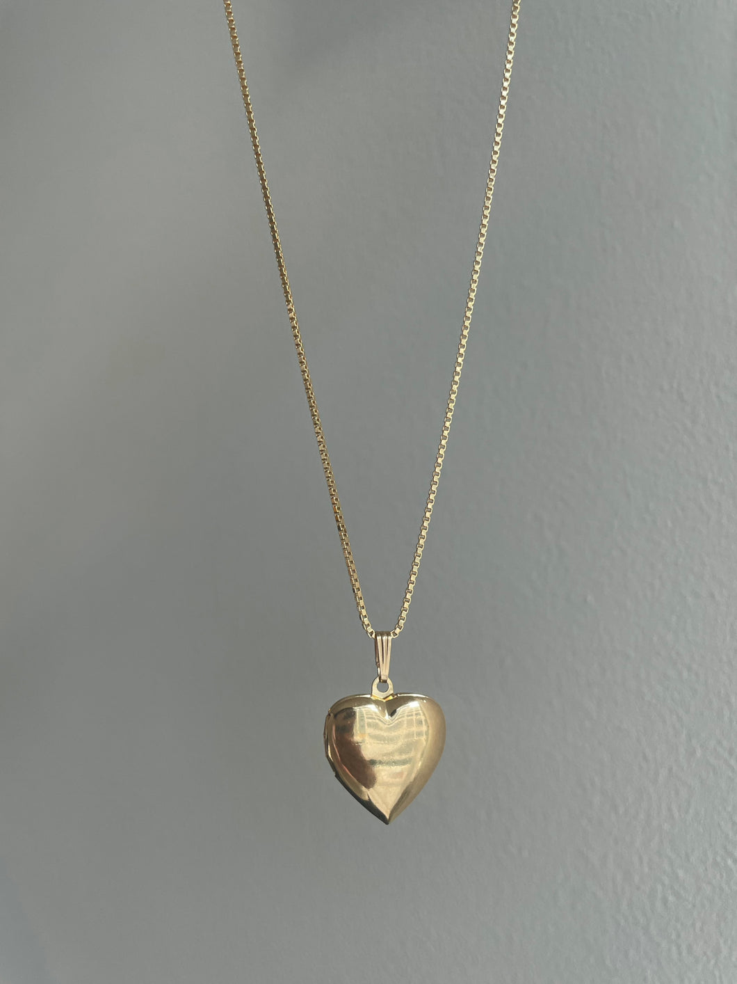 Locket necklace