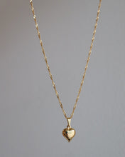 Load image into Gallery viewer, Medium heart necklace
