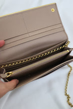 Lade das Bild in den Galerie-Viewer, Prada Saffiano metal bar continental flap wallet
