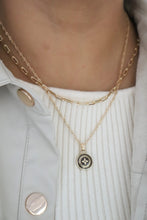 Lade das Bild in den Galerie-Viewer, LV fleur de lis in brown
