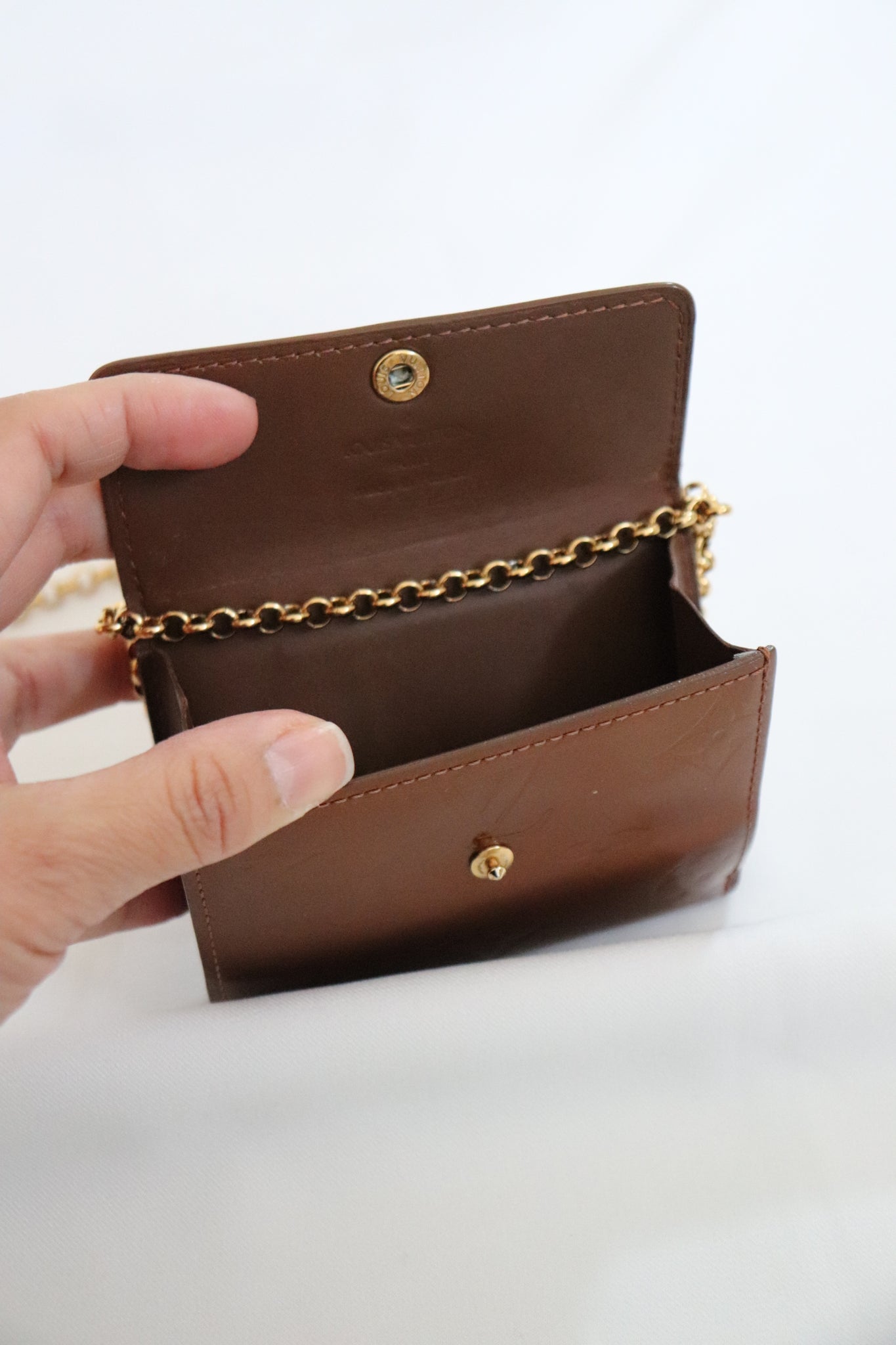 4 Card Slot Wallet with Coin Case in Ludlow