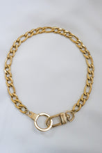 Lade das Bild in den Galerie-Viewer, Louis Vuitton clasp necklace
