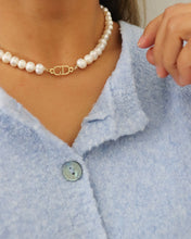 Load image into Gallery viewer, Christian Dior freshwater pearls choker
