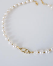 Load image into Gallery viewer, Freshwater pearl CD choker with ball charms
